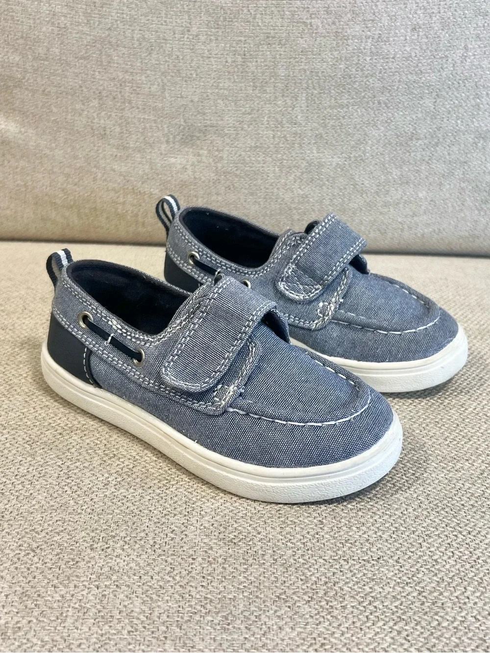 The Children’s Place Size 9 Toddler Chambray Boat Shoes Hook & Loop Blue EUC